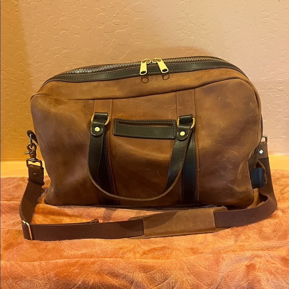 Coronado conceal/carry duffel. Used once.